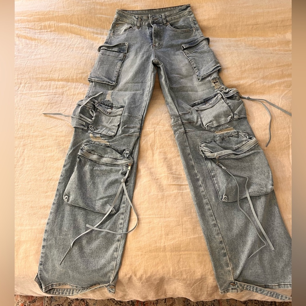 Cargo jeans - never worn - multiple pockets